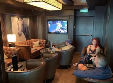 NCL Encore Cigar Lounge